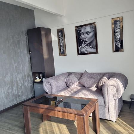 Days Hotel 耶烈万 外观 照片