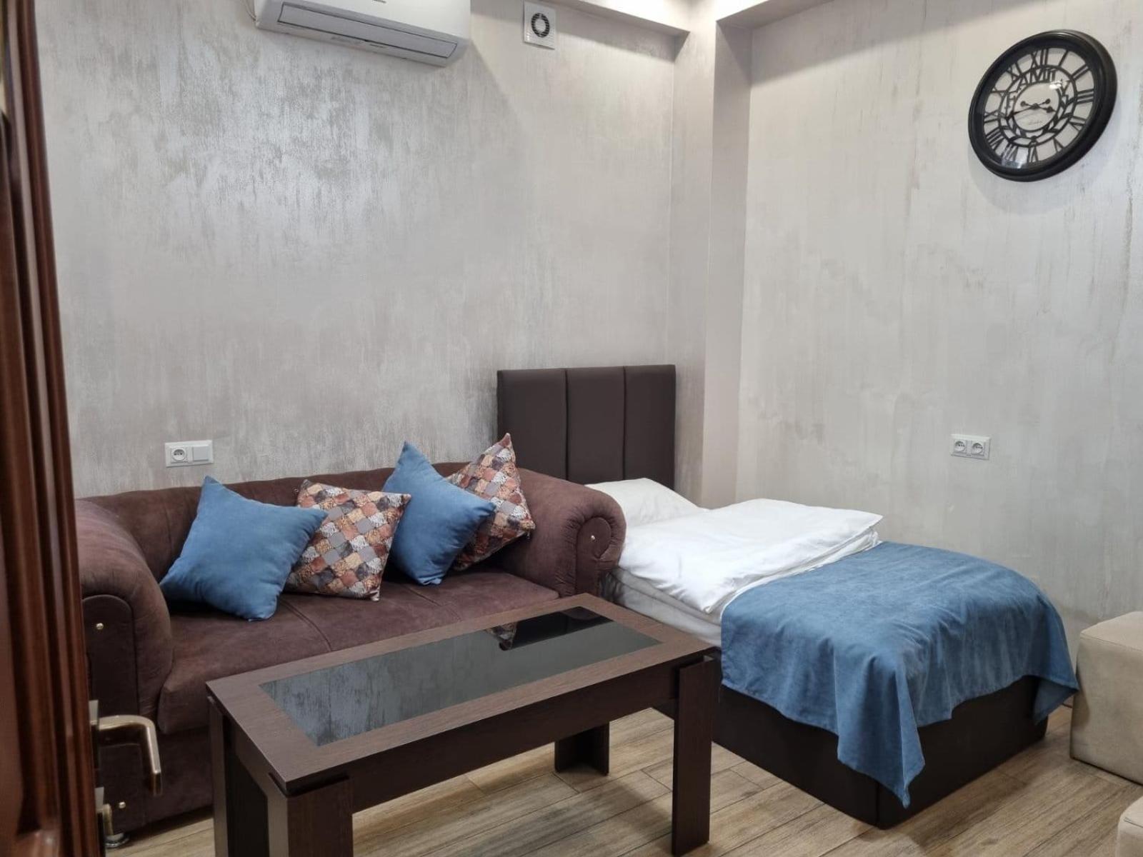 Days Hotel 耶烈万 外观 照片